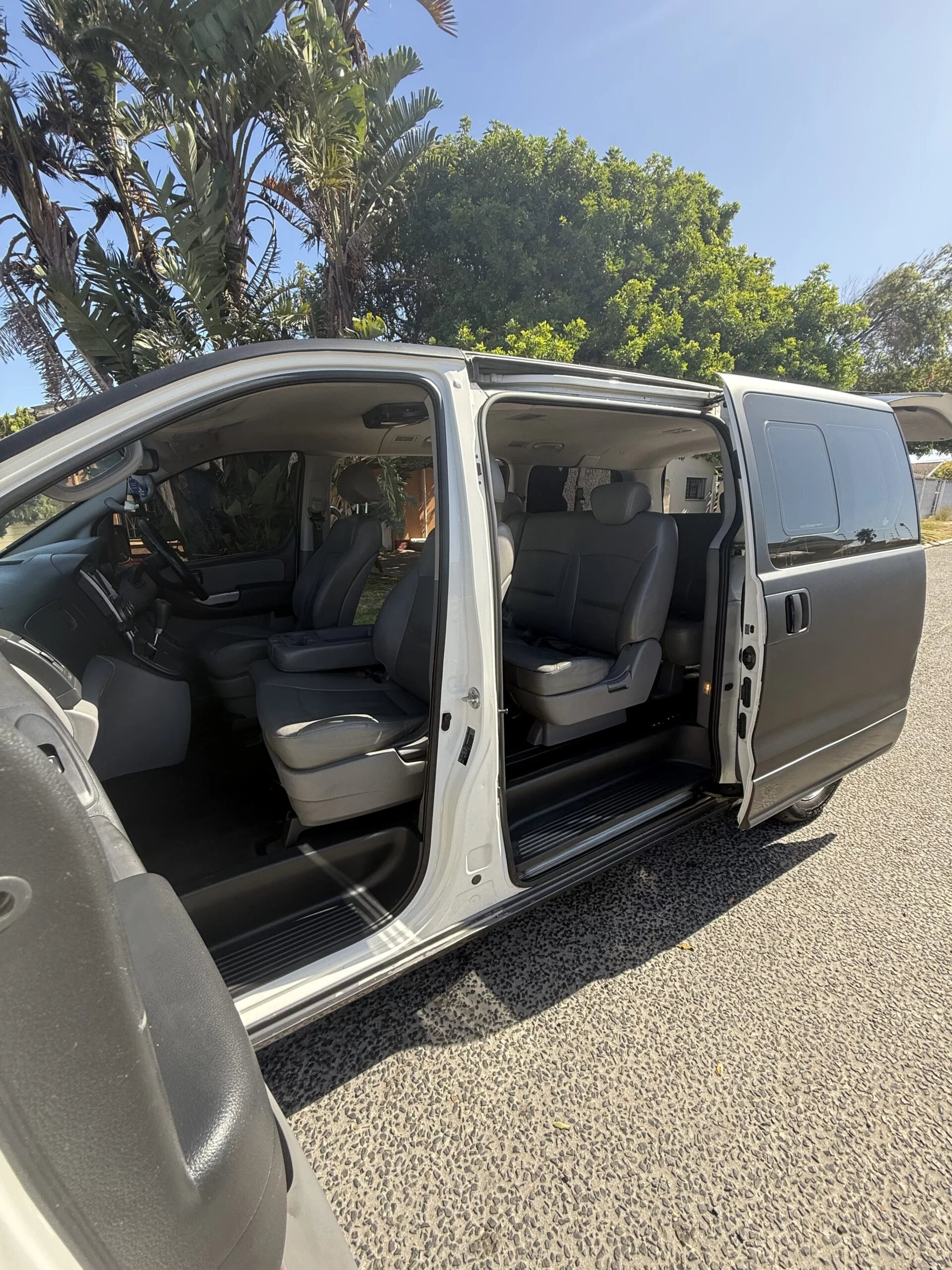 Hyundai H1 — Wanderer Cape Town fleet photo 4